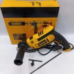 Dewalt electric drill 700w