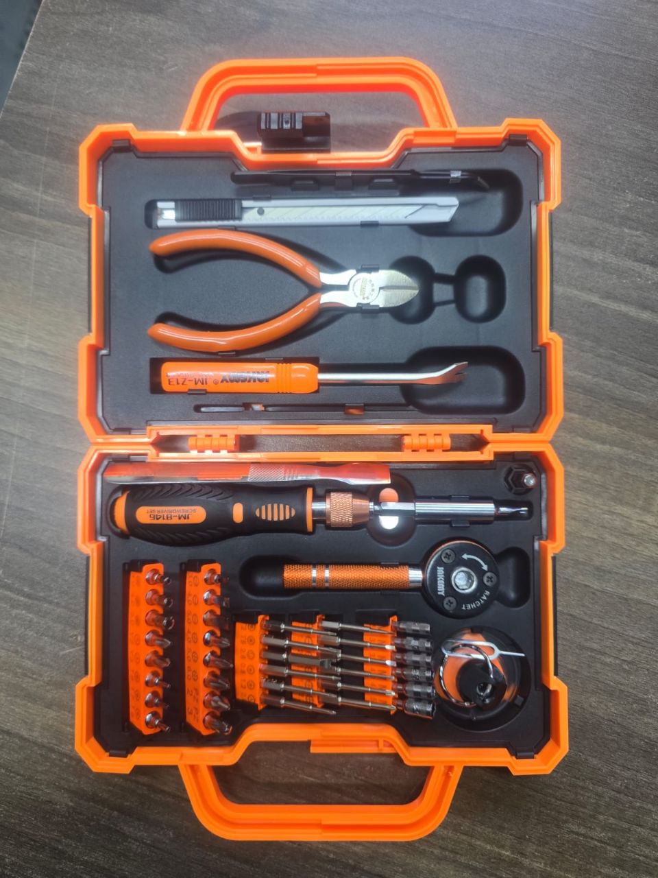 178e8d65-7f52-4237-99fc-88781bf1fa2d JAKEMY JM-8146 47-in-1 precision screwdriver set. - Image 1