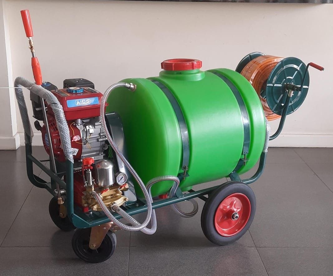 6fa87e73-5990-4c4a-adac-4380dc4d5182 Aico Japan Petrol Engine Trolley Sprayer Tank Capacity 160 L - Image 1