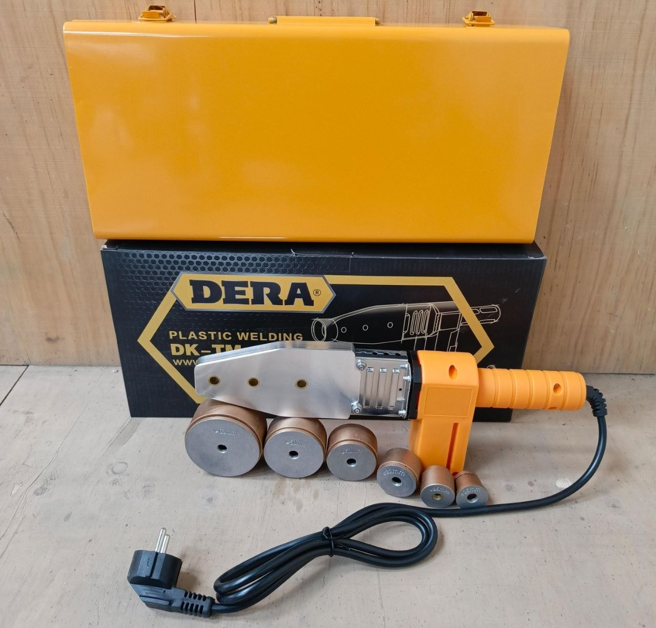 5e828a99-c7d3-45ca-9737-f46ff4512a6a Dera 800W plastic pipe welder kit - Image 1