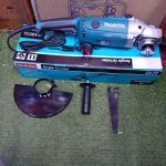 Makita GA9020 angle grinder 2200W 230mm