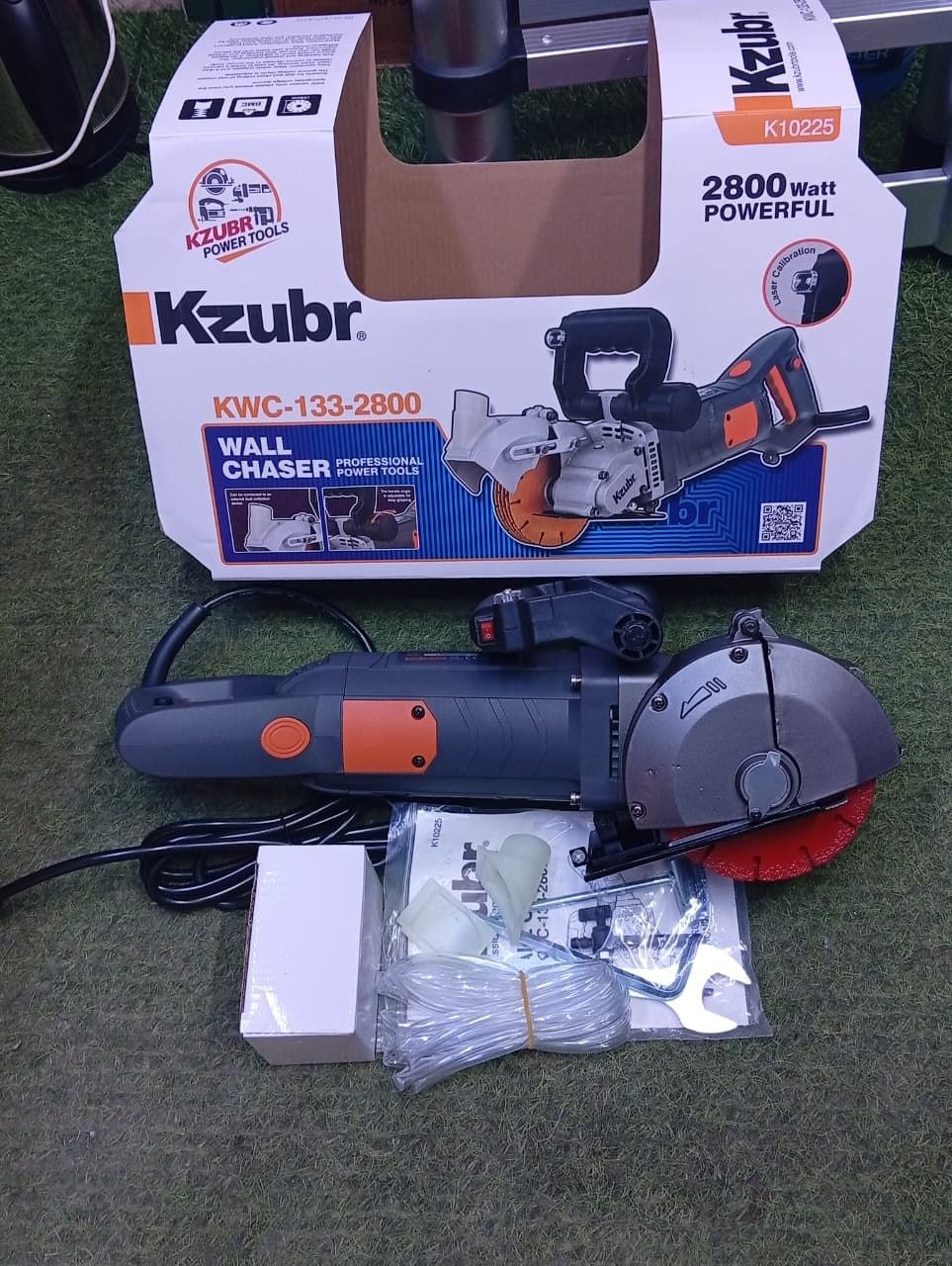 875c3736-cbc9-437a-a0cd-c08c683ed579 Kzubr KWC-133-2800 wall chaser 2800W - Image 1