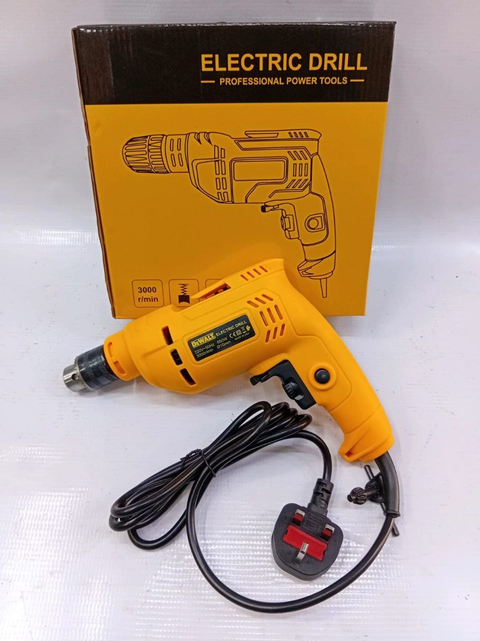 44d944df-6384-4f15-9ddd-c729ac610111 Dewalt 650W Corded Electric Drill - Image 1