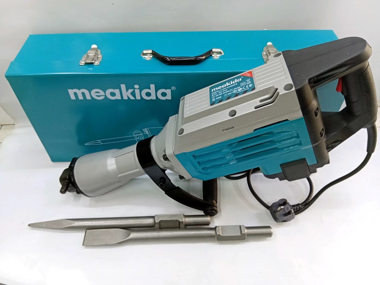 b260b2ca-7bc6-424b-9174-0df4fbc53bb1 Meakida 2200W demolition hammer (model MD85A) - Image 1