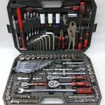 142-piece mechanic's tool kit