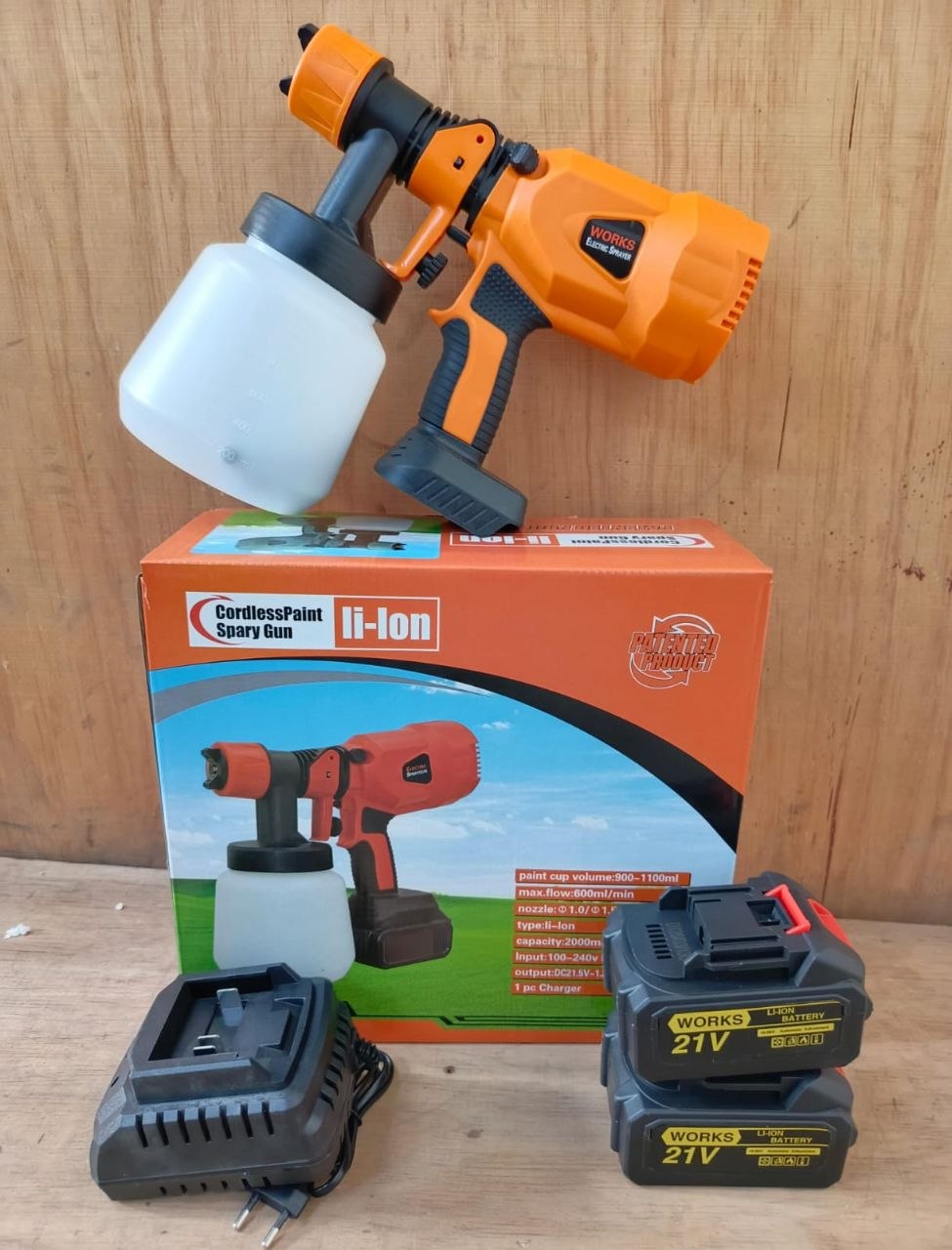 ec0f7e03-e18d-4c19-bfc8-f5e21a5da355 Cordless Electric Paint Sprayer kit - Image 1